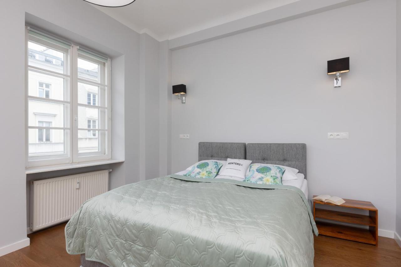 City Center Aparthotel Chmielna By Noclegi Renters Варшава Екстериор снимка