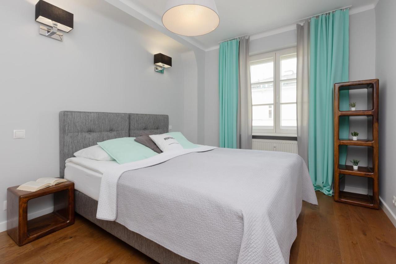 City Center Aparthotel Chmielna By Noclegi Renters Варшава Екстериор снимка